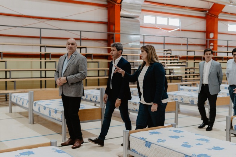 El Polideportivo de San Martín y el Estadio Aldo Cantoni fueron acondicionados como hospitales de campaña